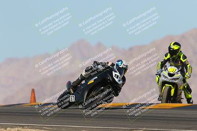 media/Oct-30-2022-CVMA (Sun) [[fb421c3cec]]/Race 10 Supersport Middleweight Shootout/